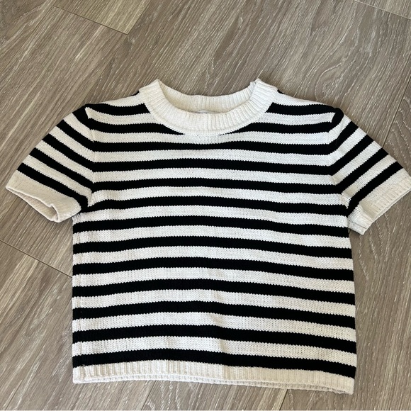 Navy & Cream Zara Knit Sweater Striped Top Small - Picture 1 of 4